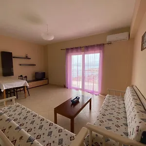 L.t. 5th Street , Saranda Albanie
