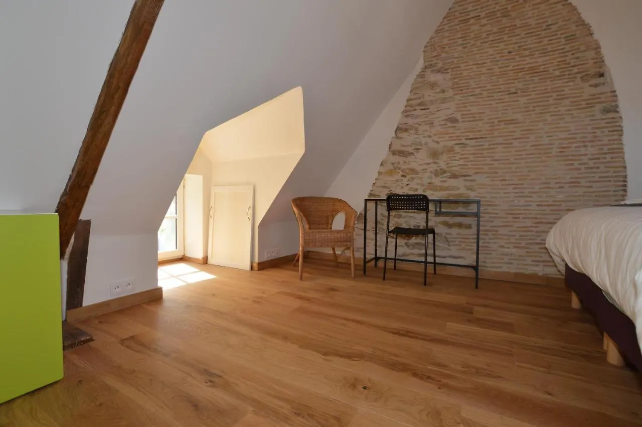 Chateau Des Fontenelles Chavagne Apartment