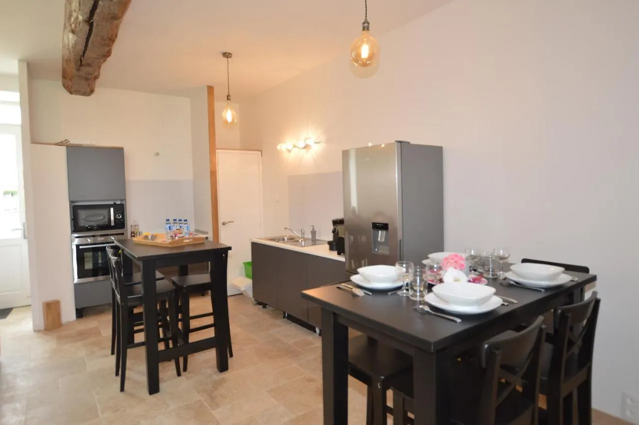 Chateau Des Fontenelles Chavagne Apartment